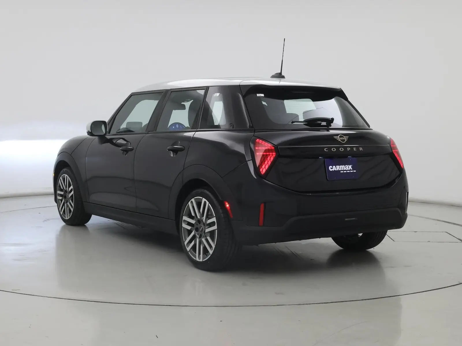 2026 MINI Hardtop Cooper photo 3