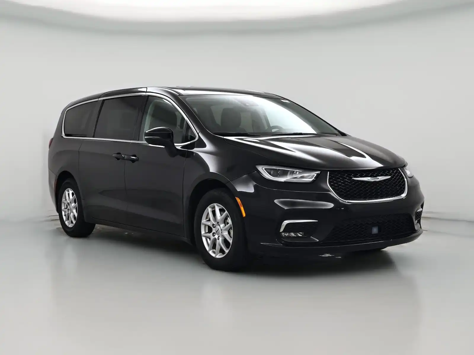 2023 Chrysler Pacifica Touring L's photo