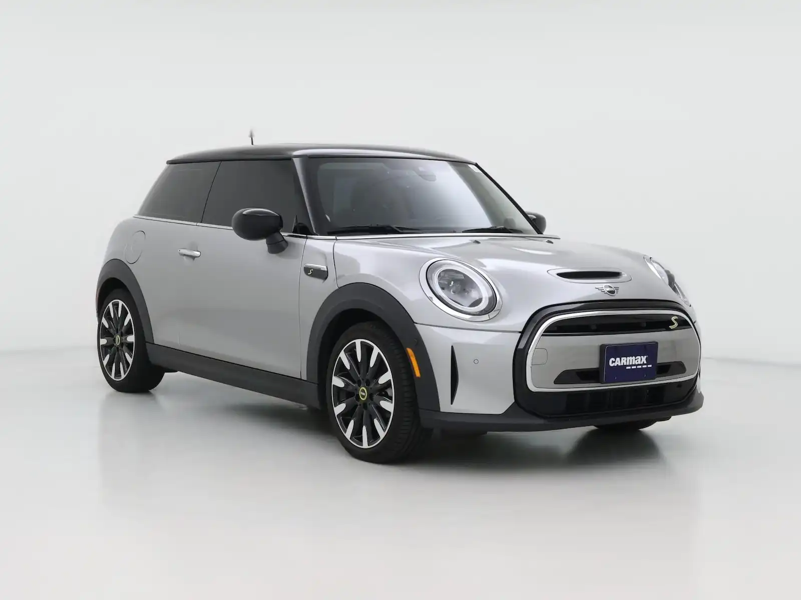 2024 MINI Hardtop Cooper SE's photo