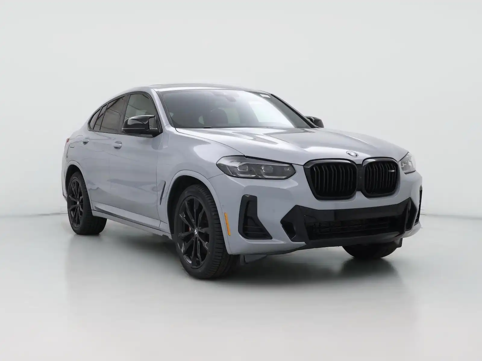 2022 BMW X4 M40i's photo
