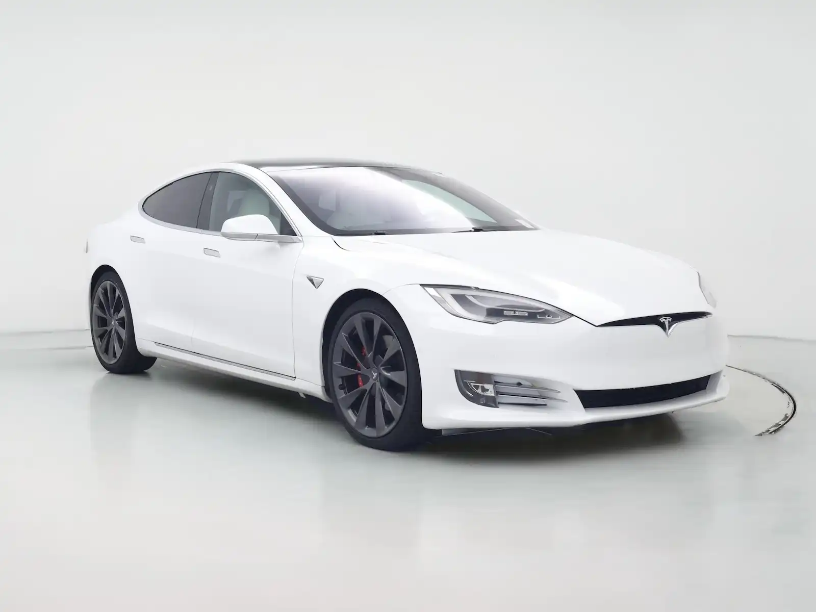 2020 Tesla Model S Performance's photo