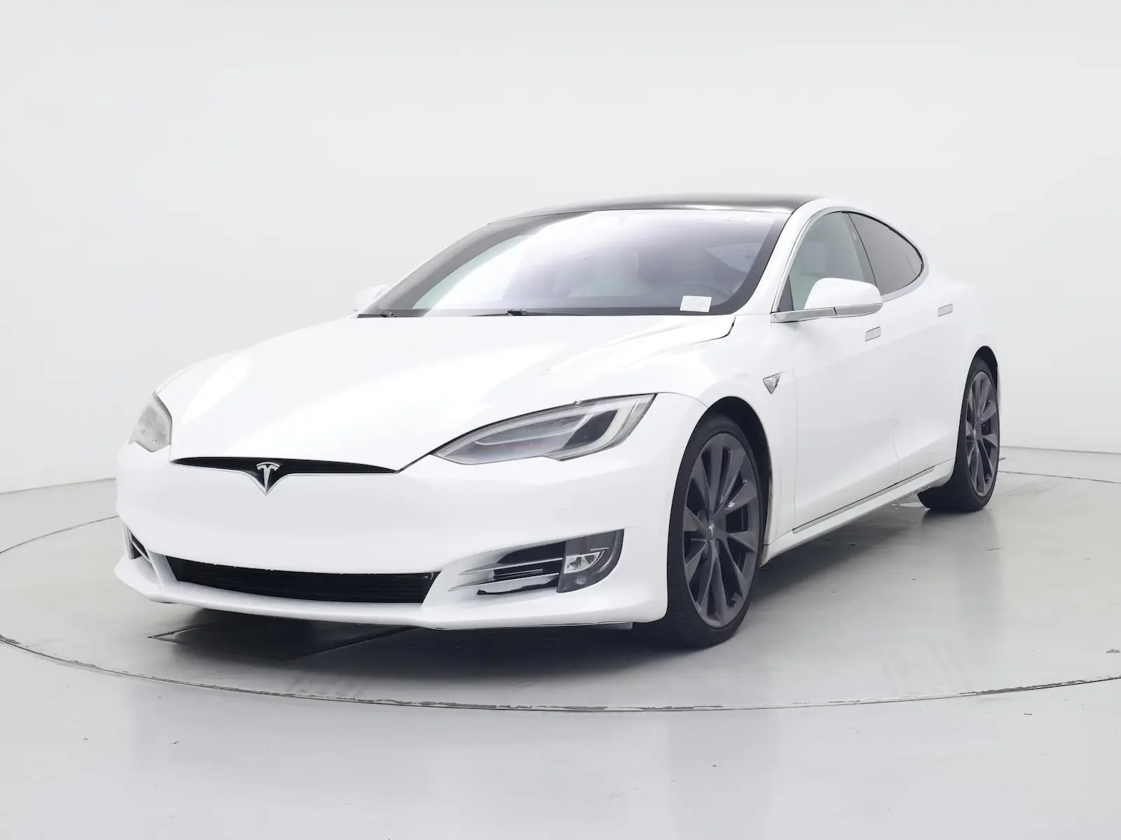 2020 Tesla Model S Performance photo 5