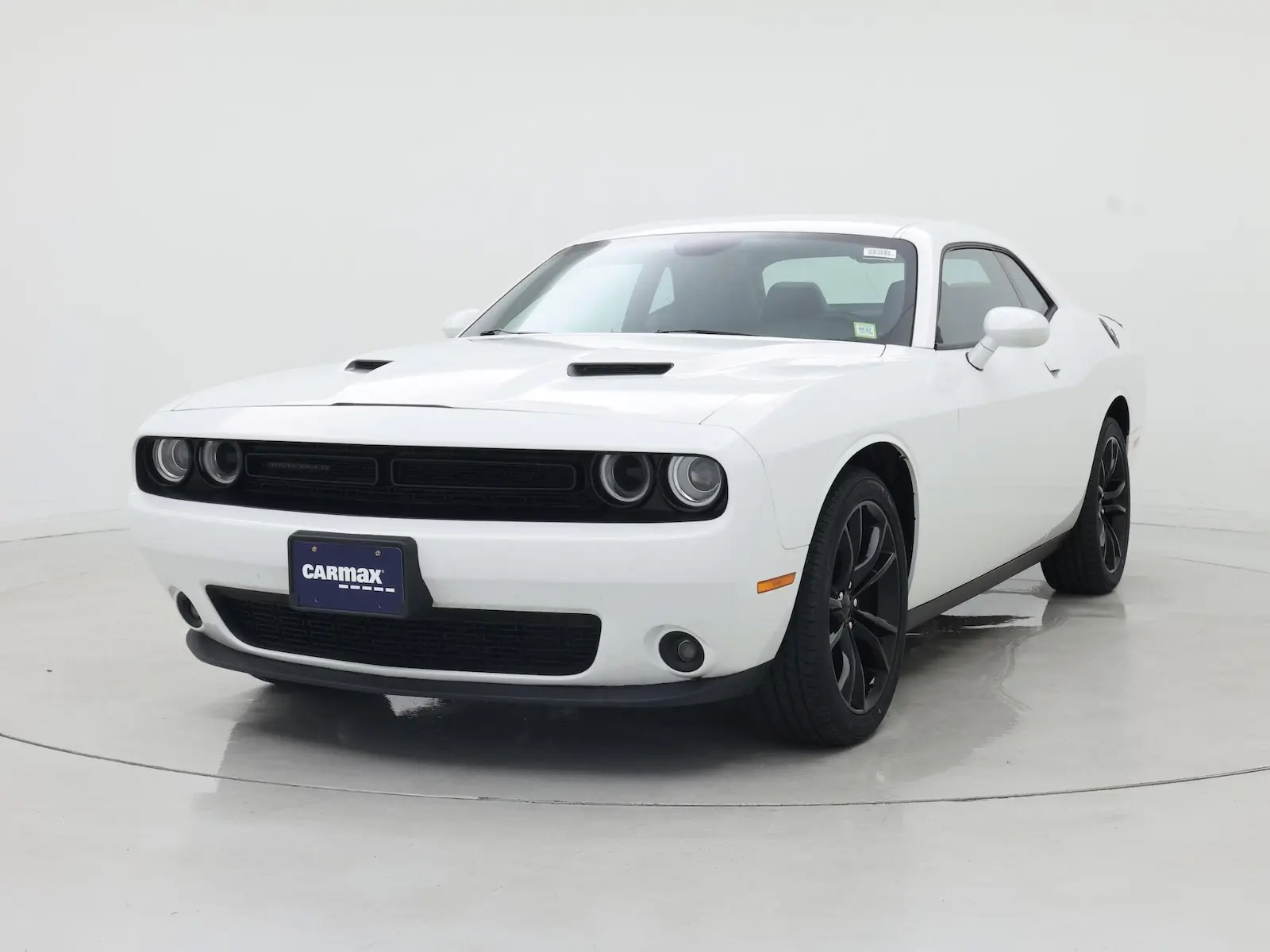 2016 Dodge Challenger SXT Plus photo 5