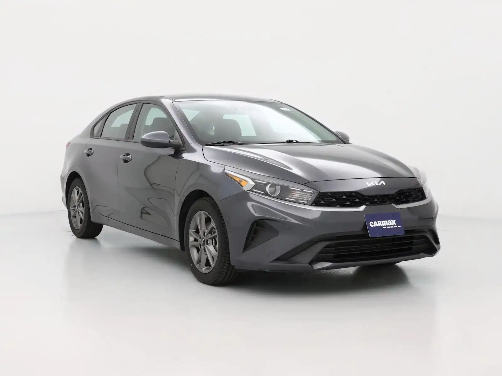 2023 Kia Forte LXS Auto's photo