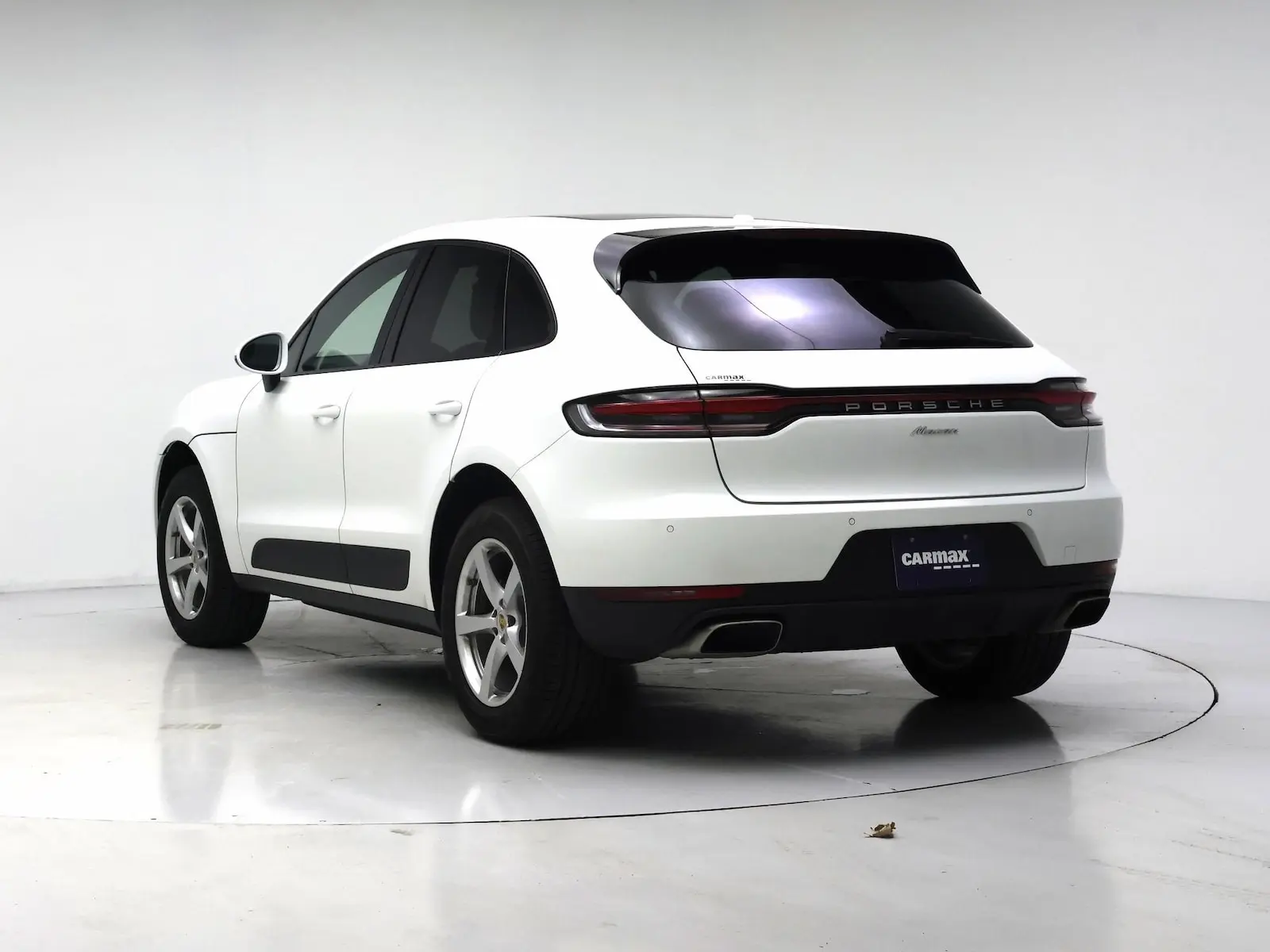 2021 Porsche Macan Base photo 3