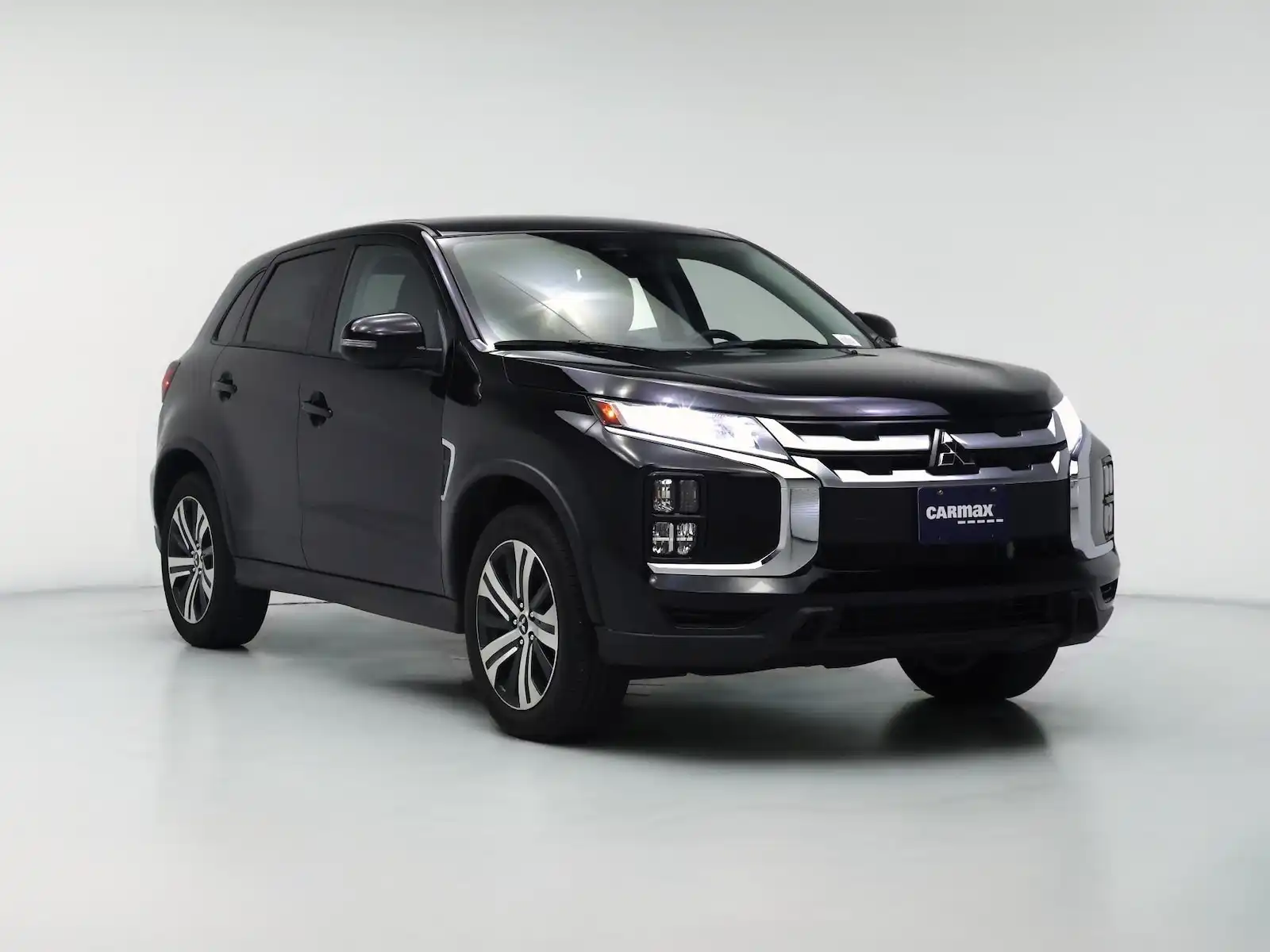 2025 Mitsubishi Outlander Sport 2.0 SE AWC CVT's photo