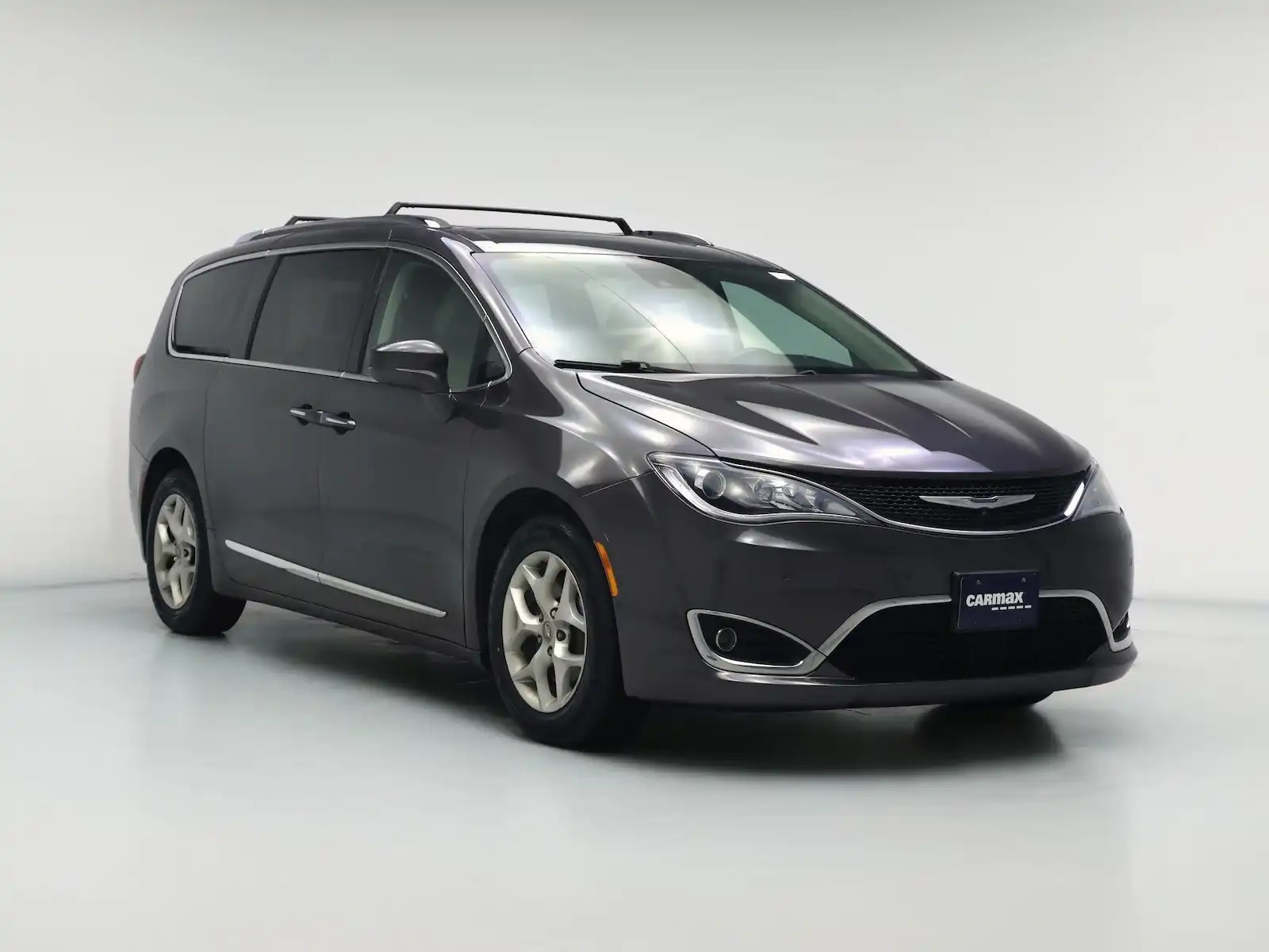 2019 Chrysler Pacifica Touring L Plus's photo