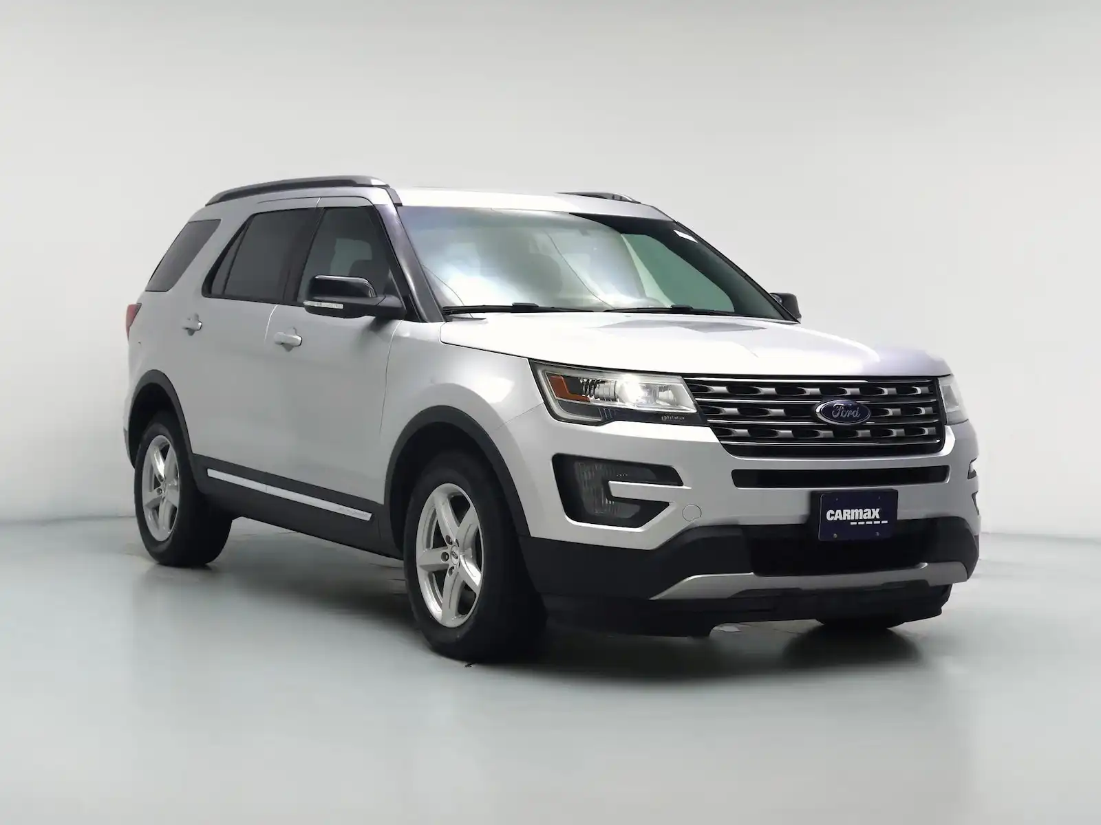 2016 Ford Explorer XLT 4WD's photo