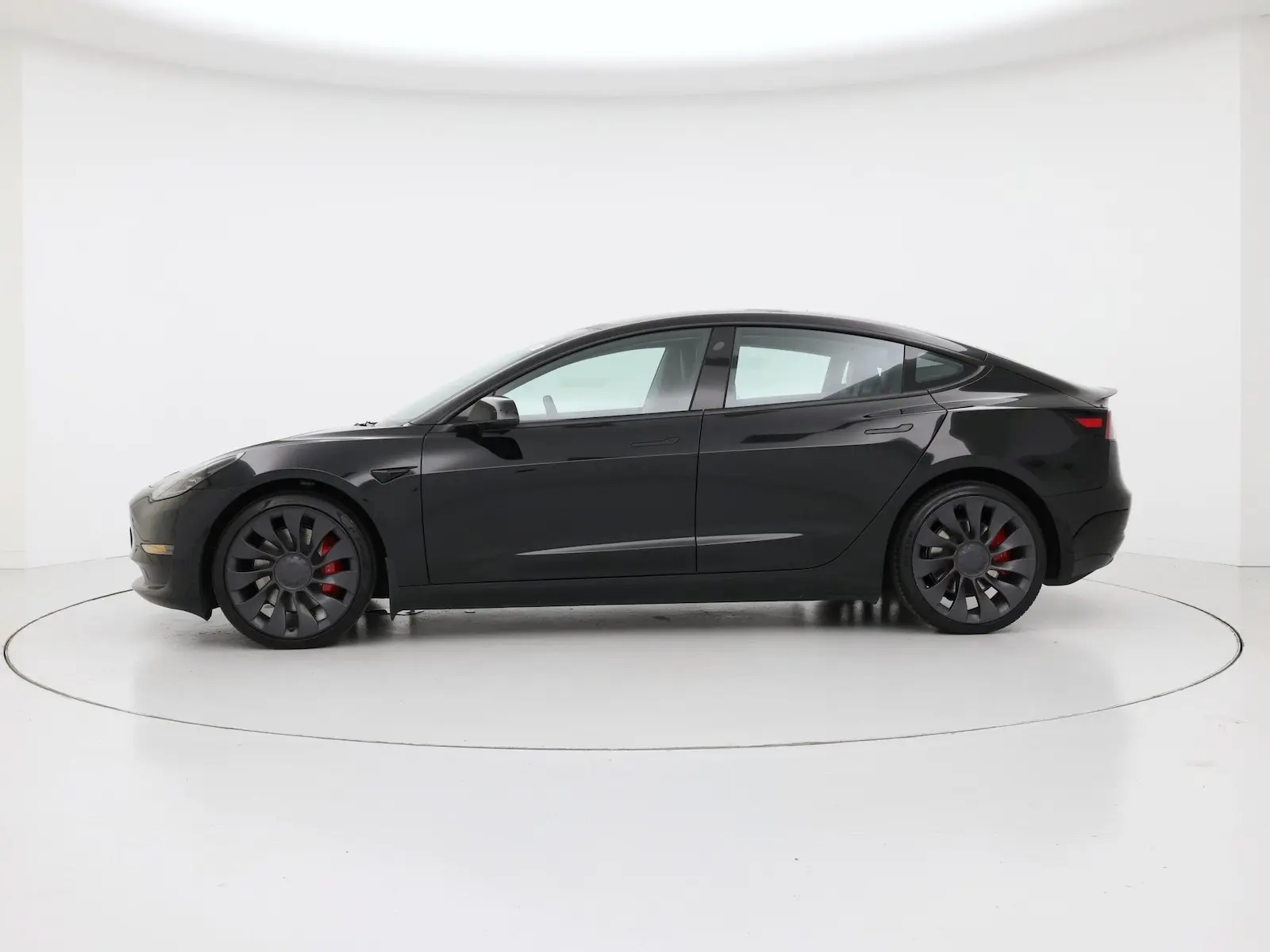 2023 Tesla Model 3 Performance photo 4