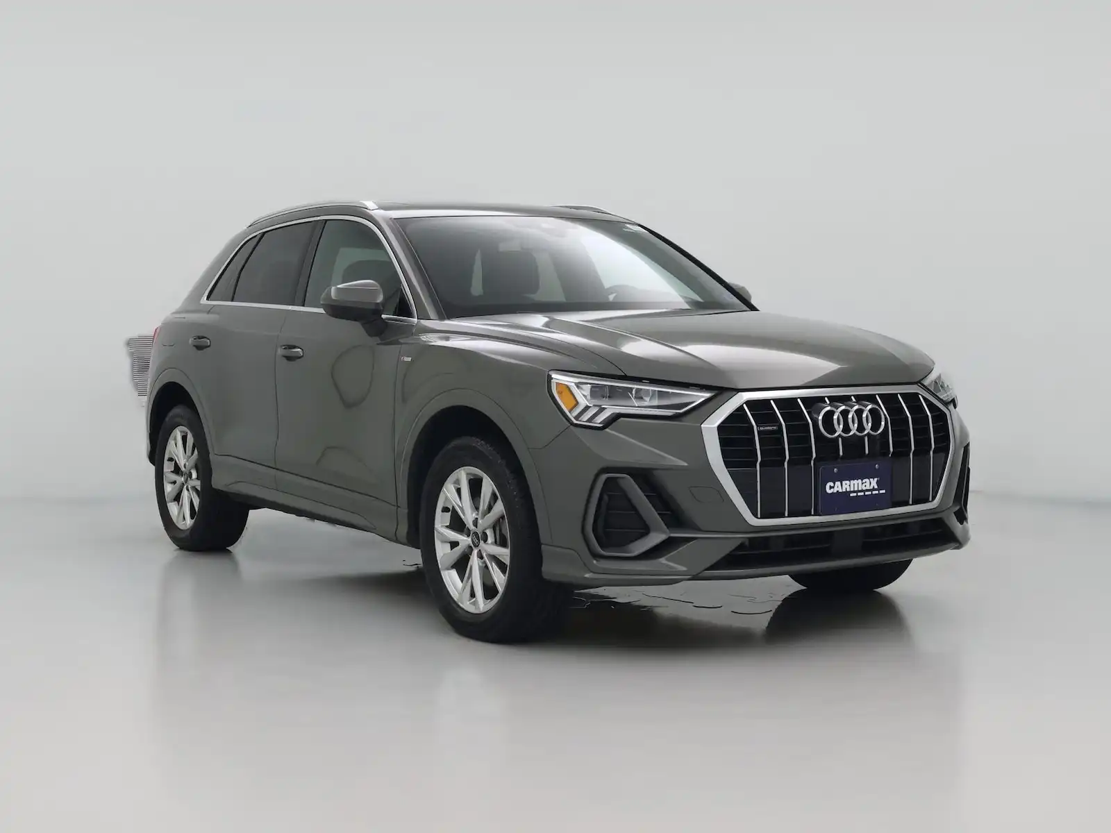 2023 Audi Q3 45 TFSI S Line Premium Plus quattro's photo