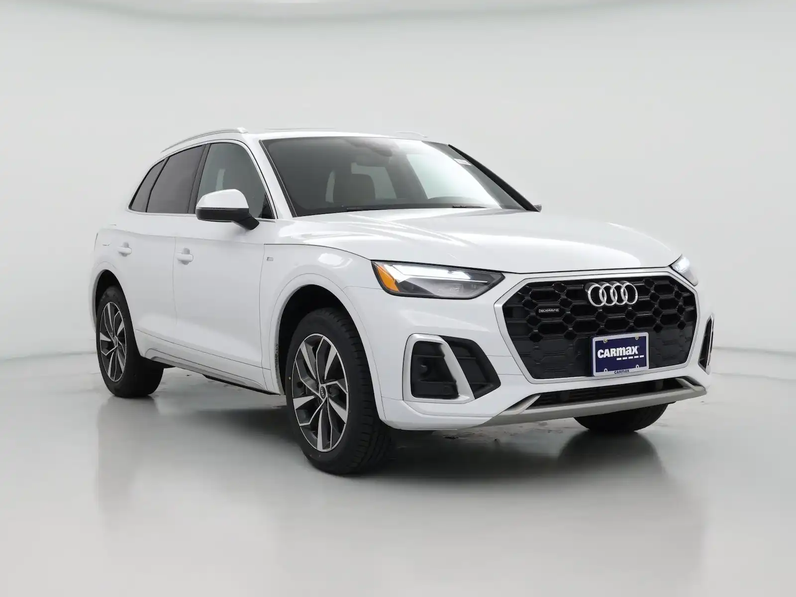 2022 Audi Q5 45 Premium's photo
