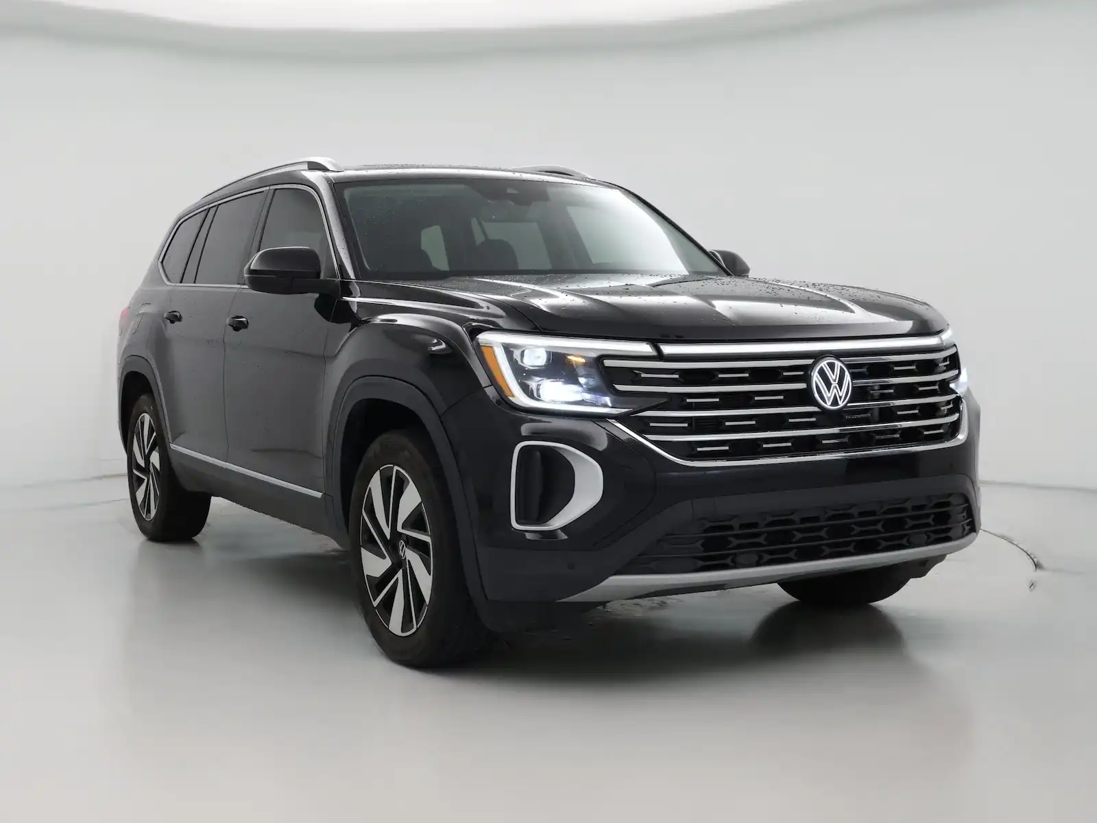 2024 Volkswagen Atlas 2.0T SEL 4Motion's photo