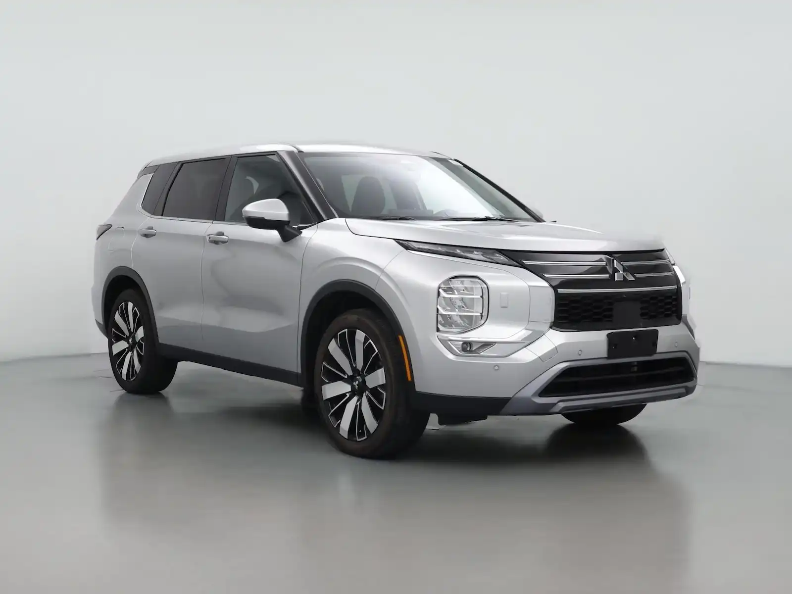 2025 Mitsubishi Outlander SE S-AWC's photo