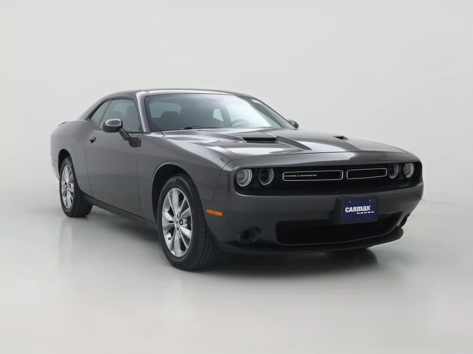 2023 Dodge Challenger SXT AWD Auto's photo