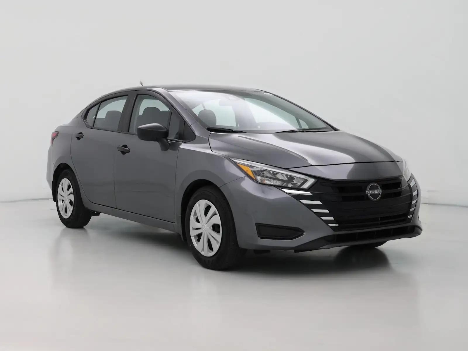 2025 Nissan Versa S's photo