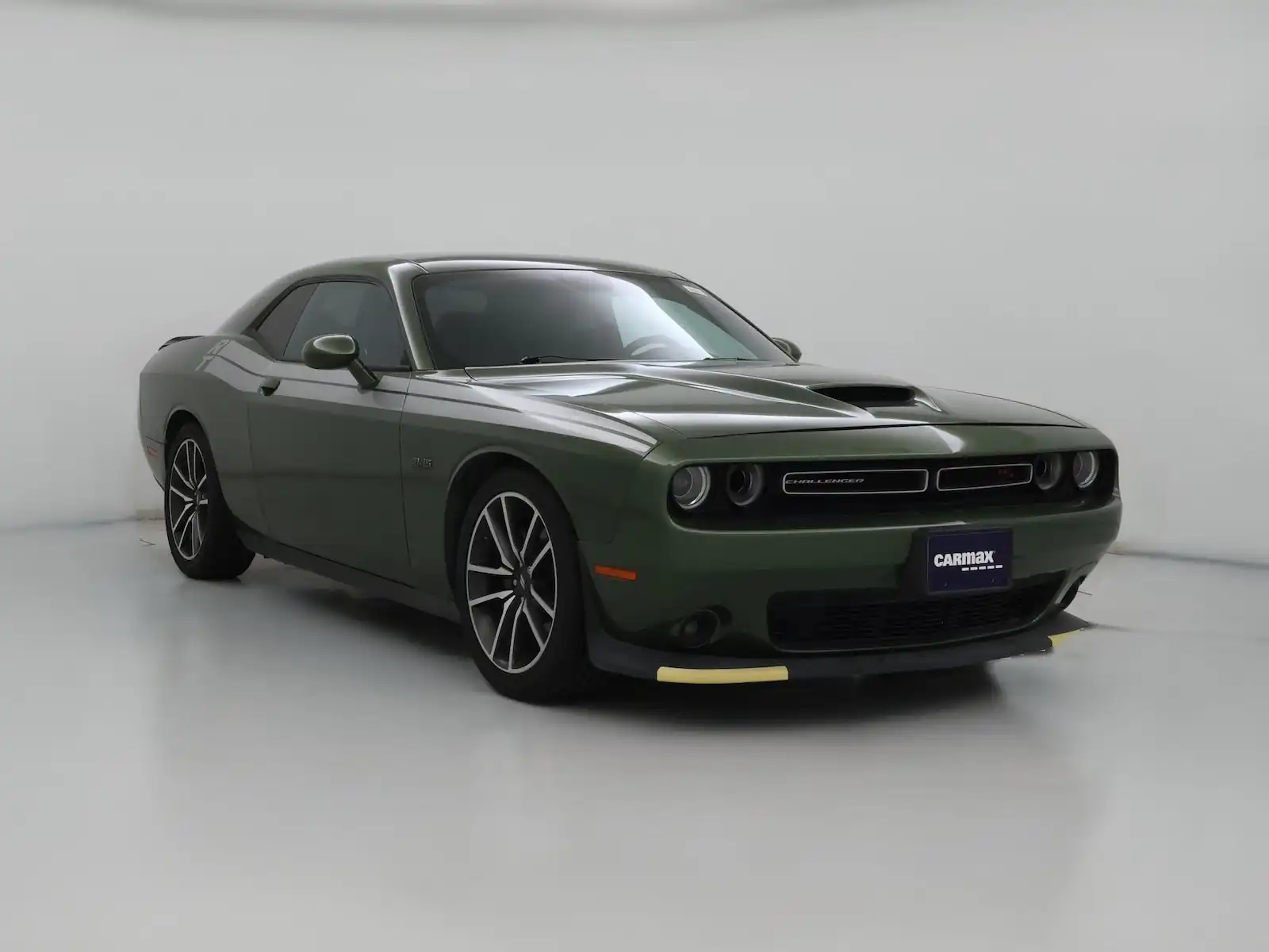 2023 Dodge Challenger R/T's photo