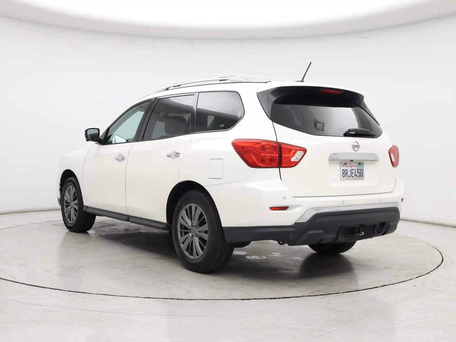 2017 Nissan Pathfinder SL 4WD photo 3