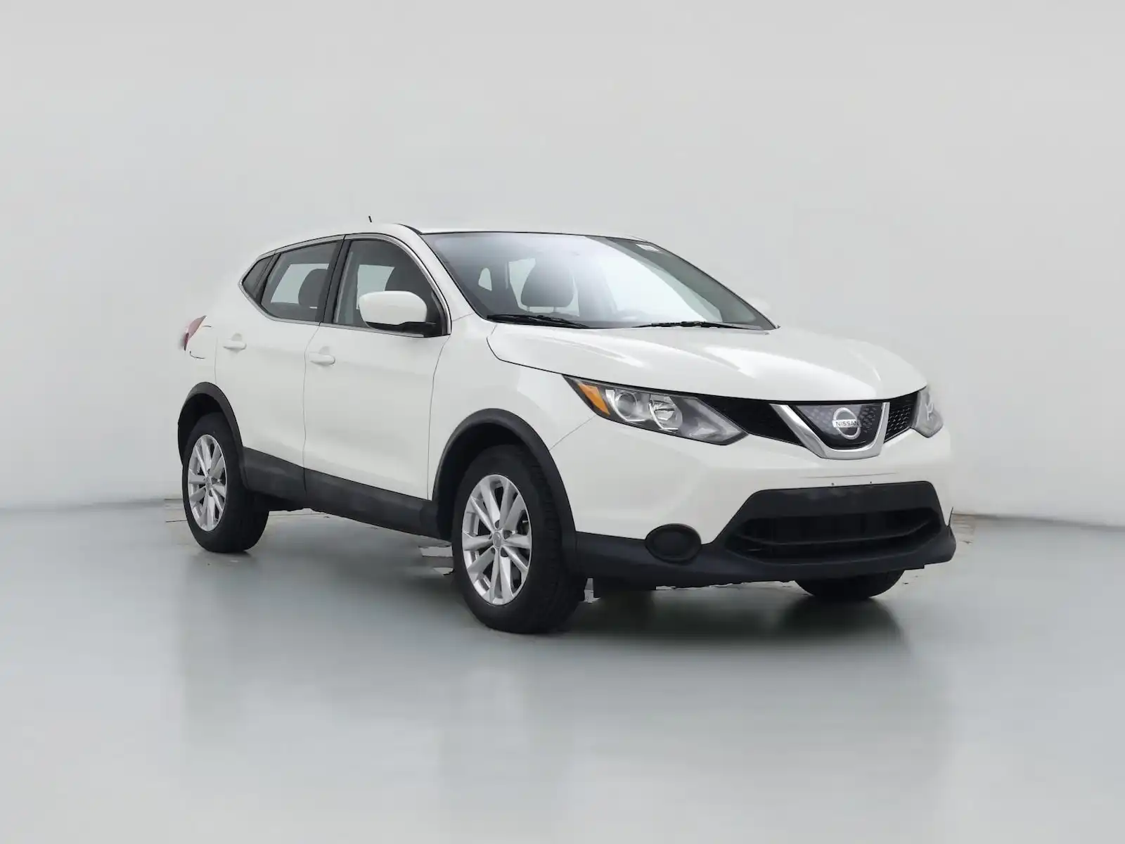 2018 Nissan Rogue Sport S FWD's photo
