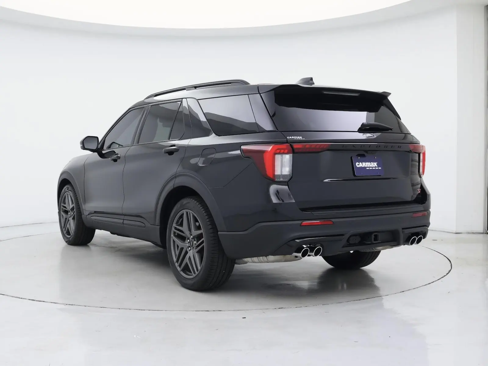 2026 Ford Explorer ST 4WD photo 3