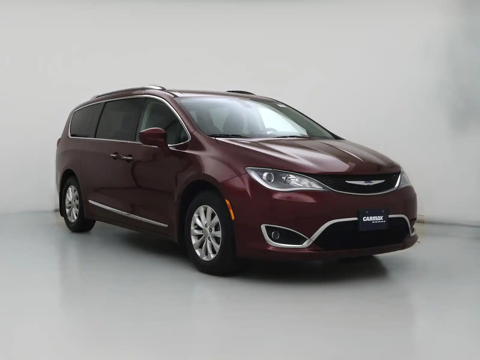 2019 Chrysler Pacifica Touring L's photo