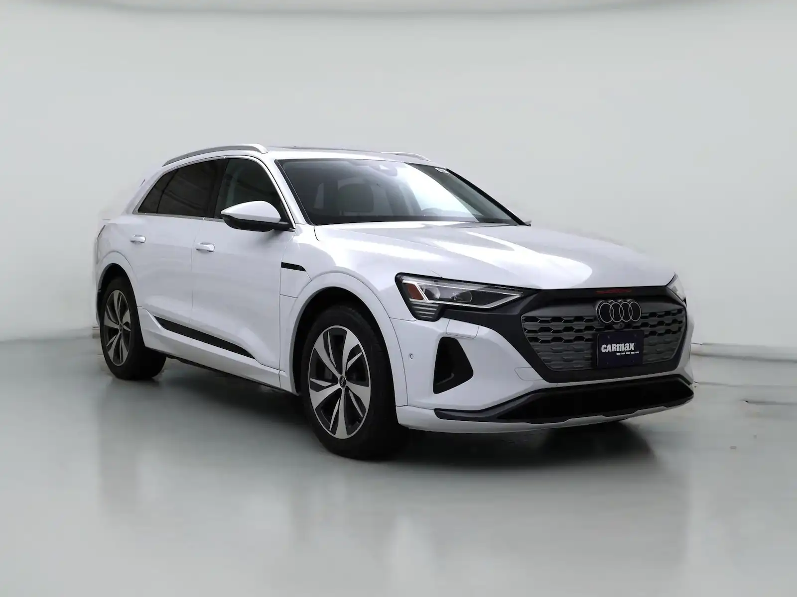 2024 Audi Q8 e-tron 114 kWh Premium Plus quattro 55's photo