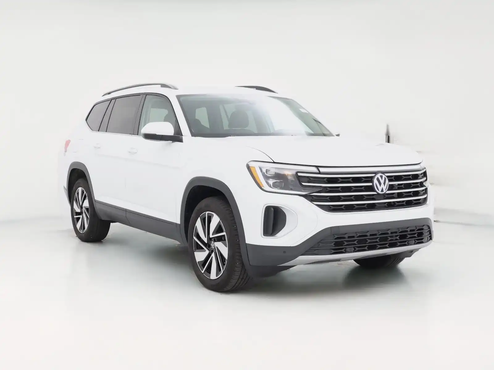 2025 Volkswagen Atlas 2.0T SE with Tech 4Motion's photo