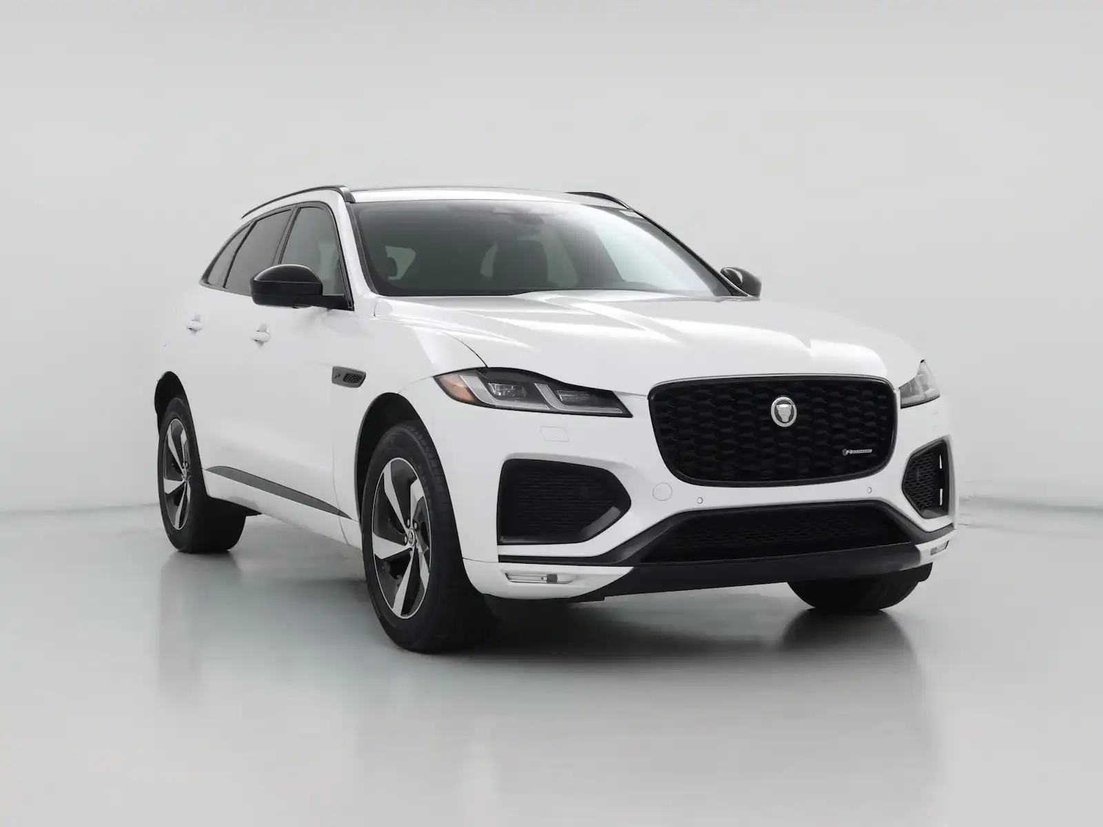 2025 Jaguar F-PACE P250 R-Dynamic S's photo