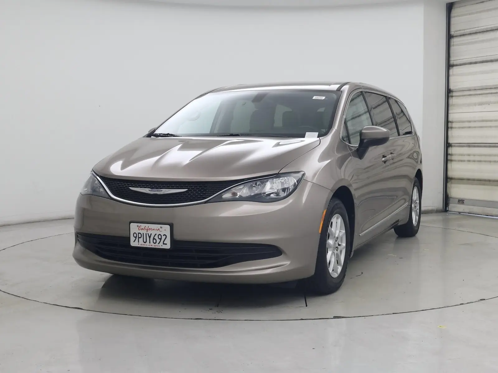 2017 Chrysler Pacifica LX photo 5