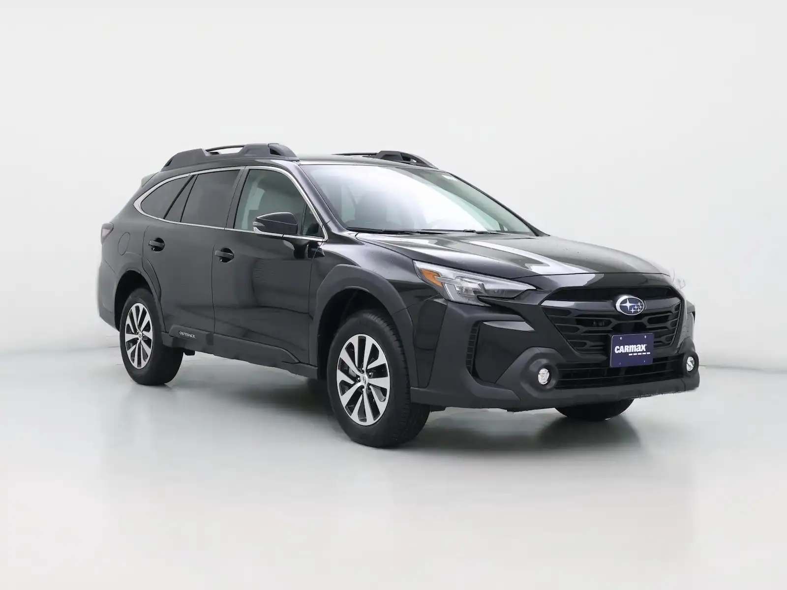 2025 Subaru Outback Premium's photo