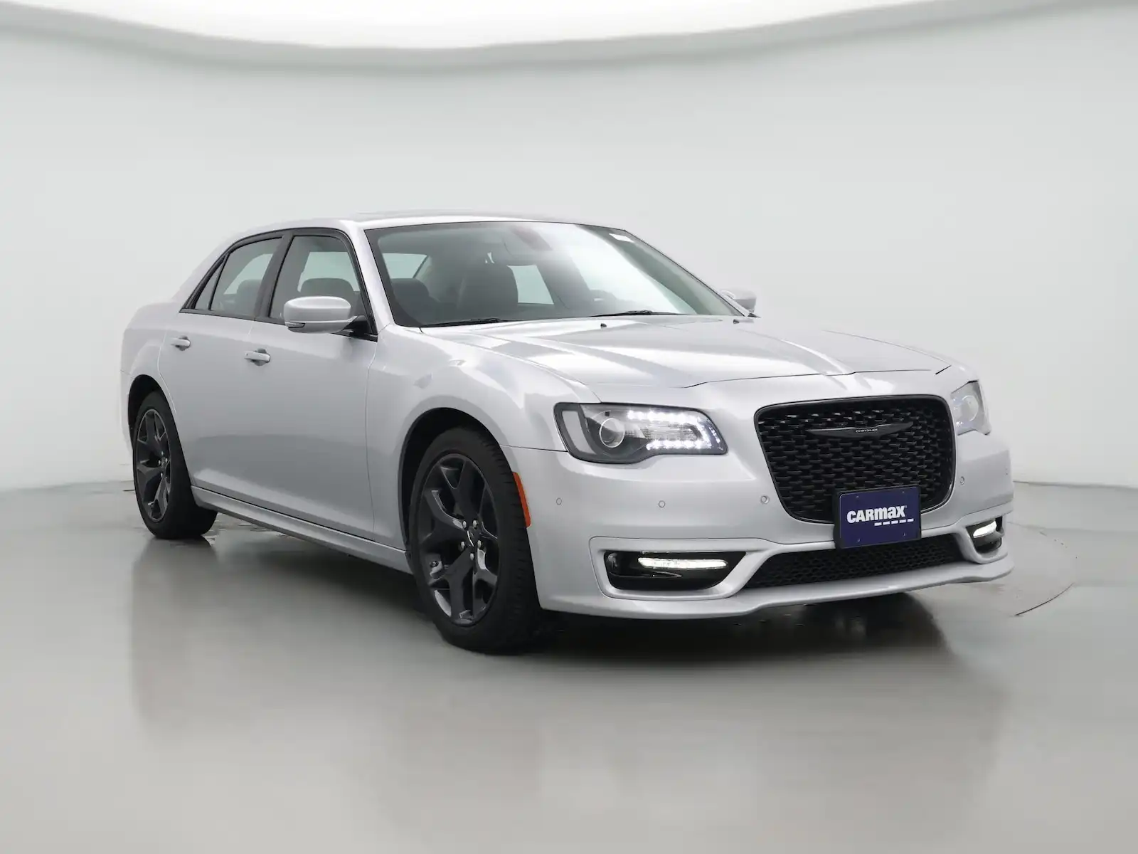 2023 Chrysler 300 Touring L RWD's photo