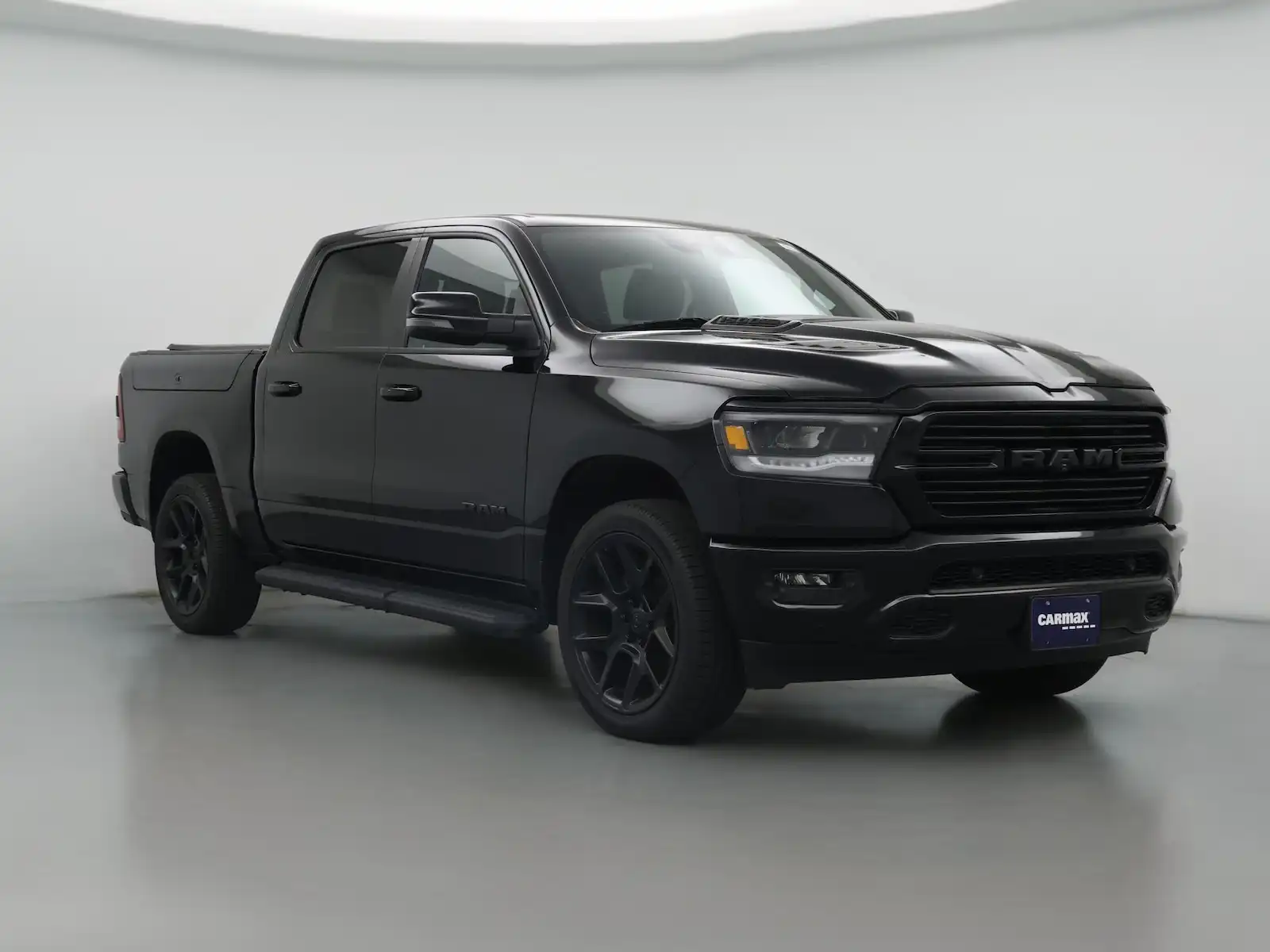 2023 RAM 1500 Laramie 4WD Crew Cab 5'7's photo