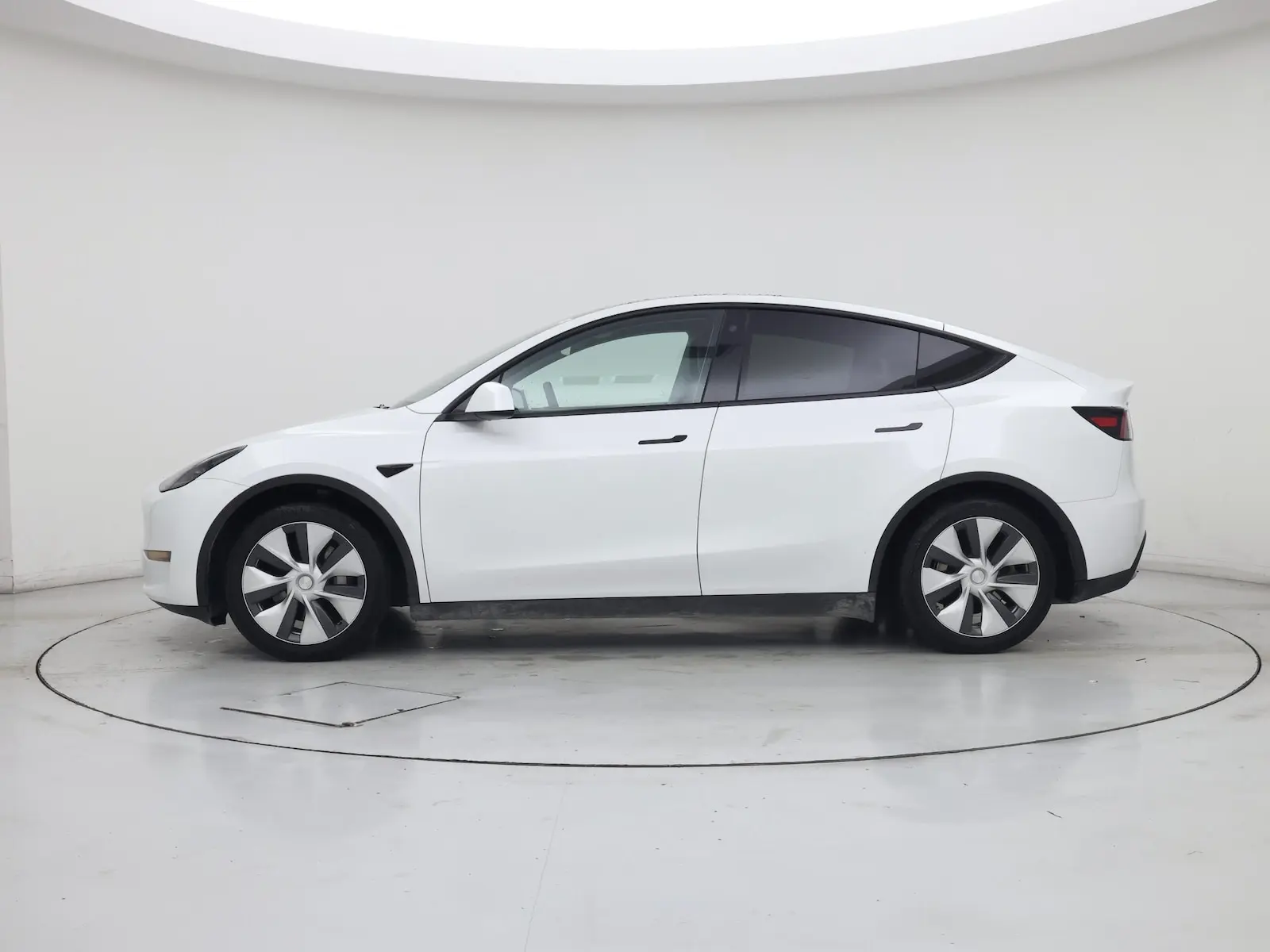 2023 Tesla Model Y Long Range Dual Motor AWD photo 4