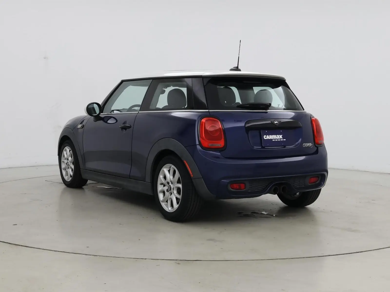 2015 MINI Cooper S photo 3