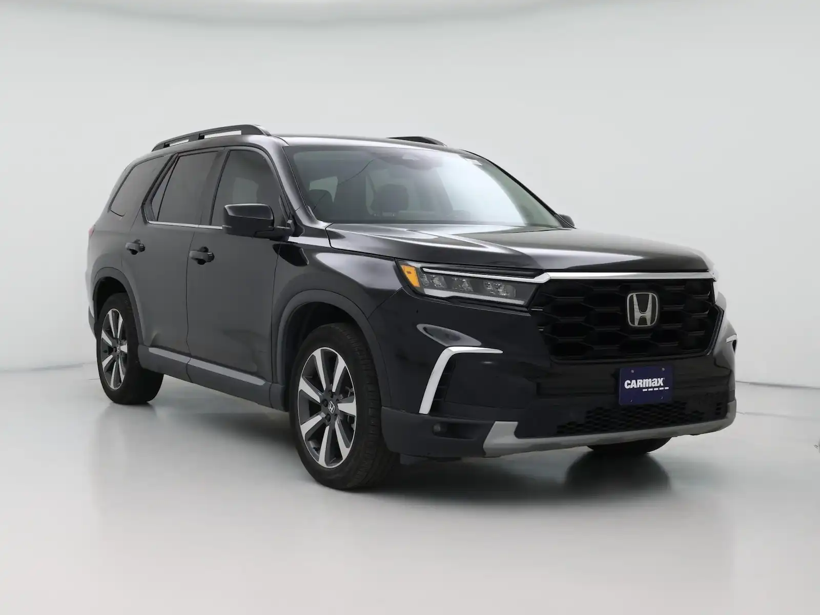 2024 Honda Pilot Touring AWD's photo