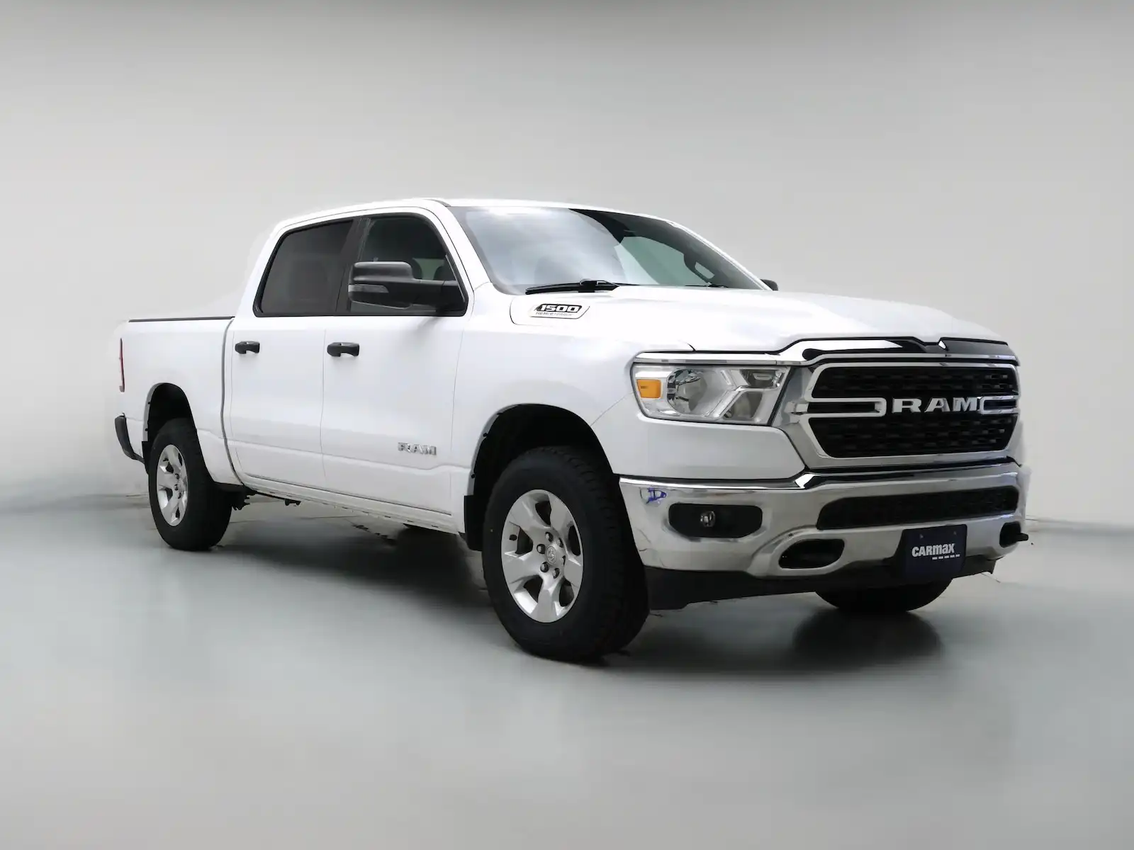 2023 RAM 1500 Big Horn/Lone Star 4WD Crew Cab 5'7's photo