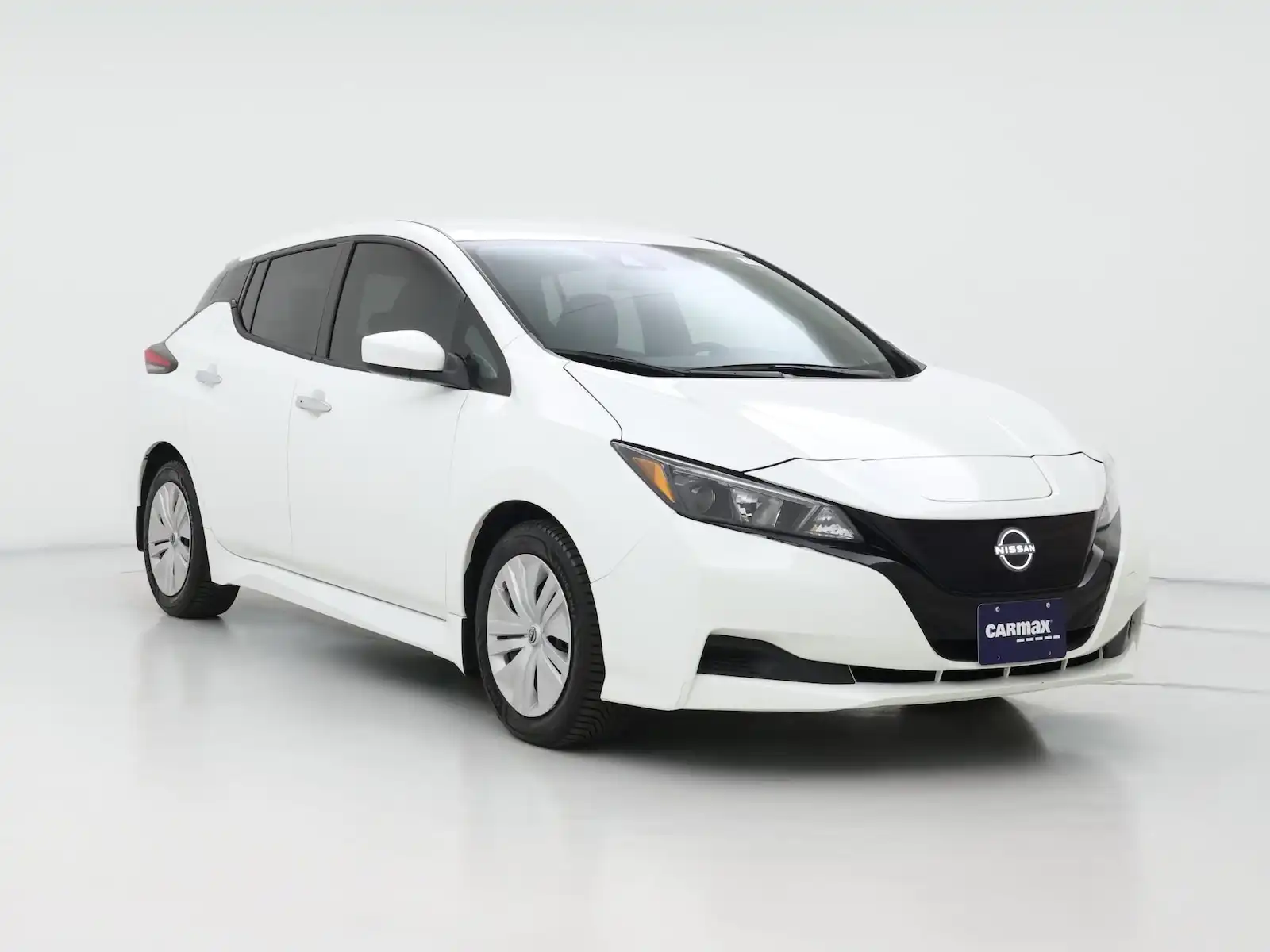 2024 Nissan Leaf S's photo