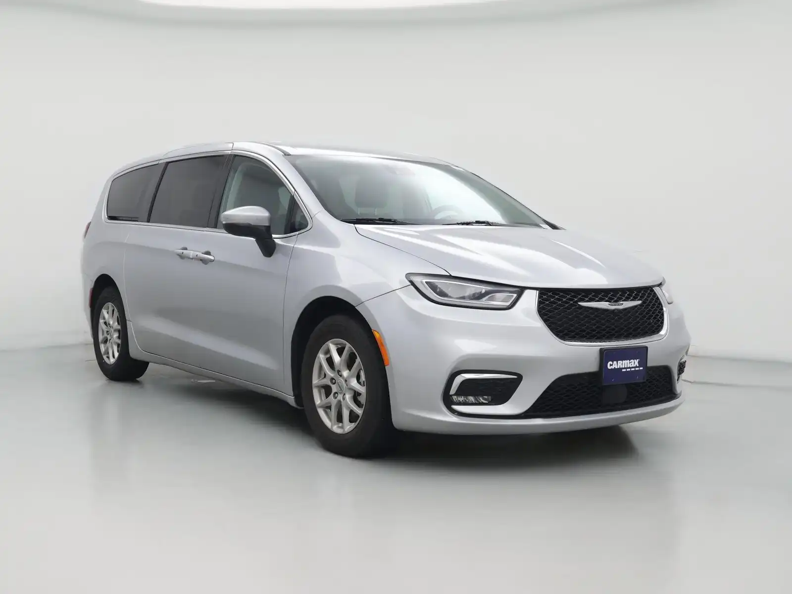 2023 Chrysler Pacifica Touring L's photo