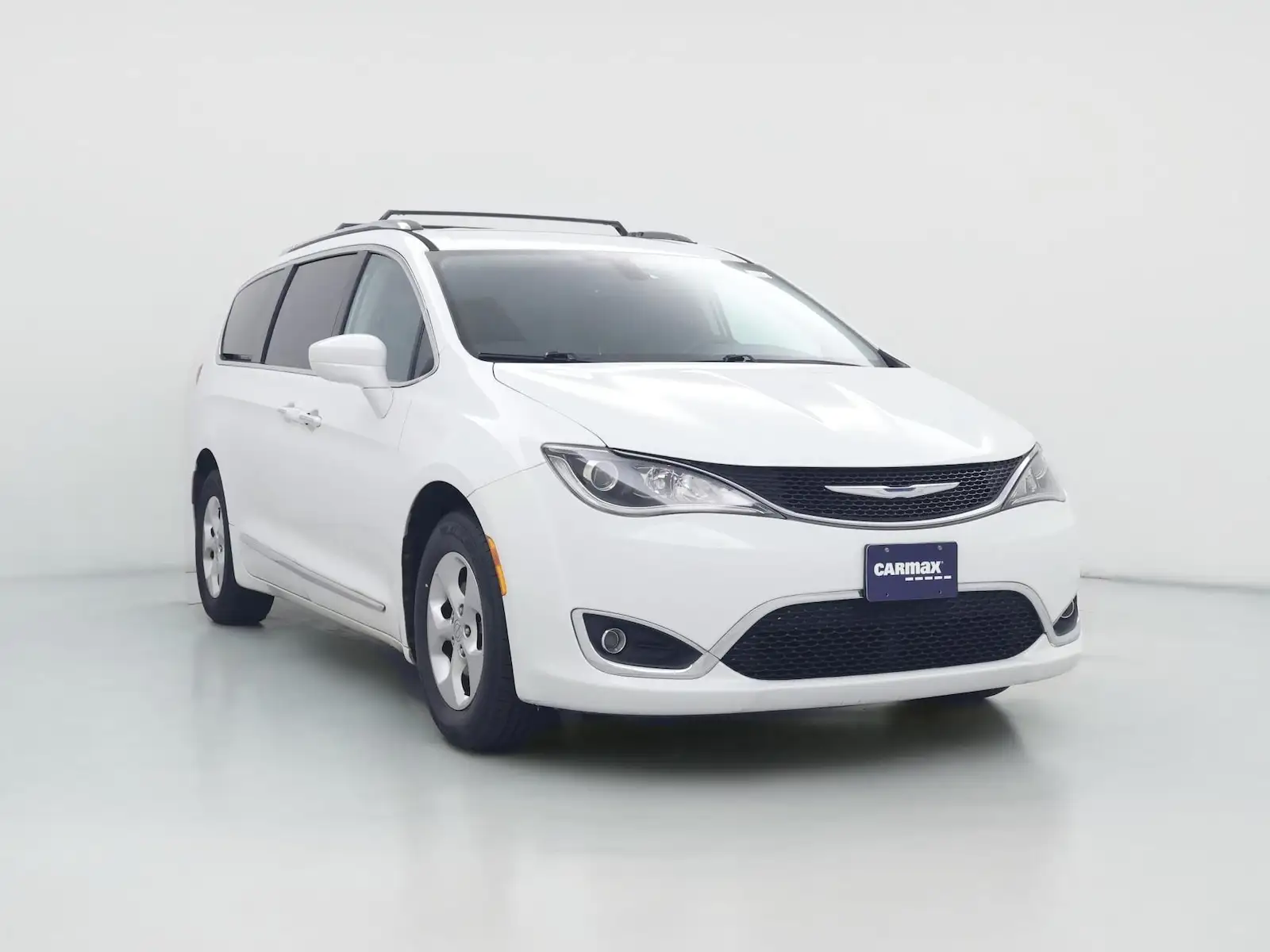 2017 Chrysler Pacifica Touring L Plus's photo