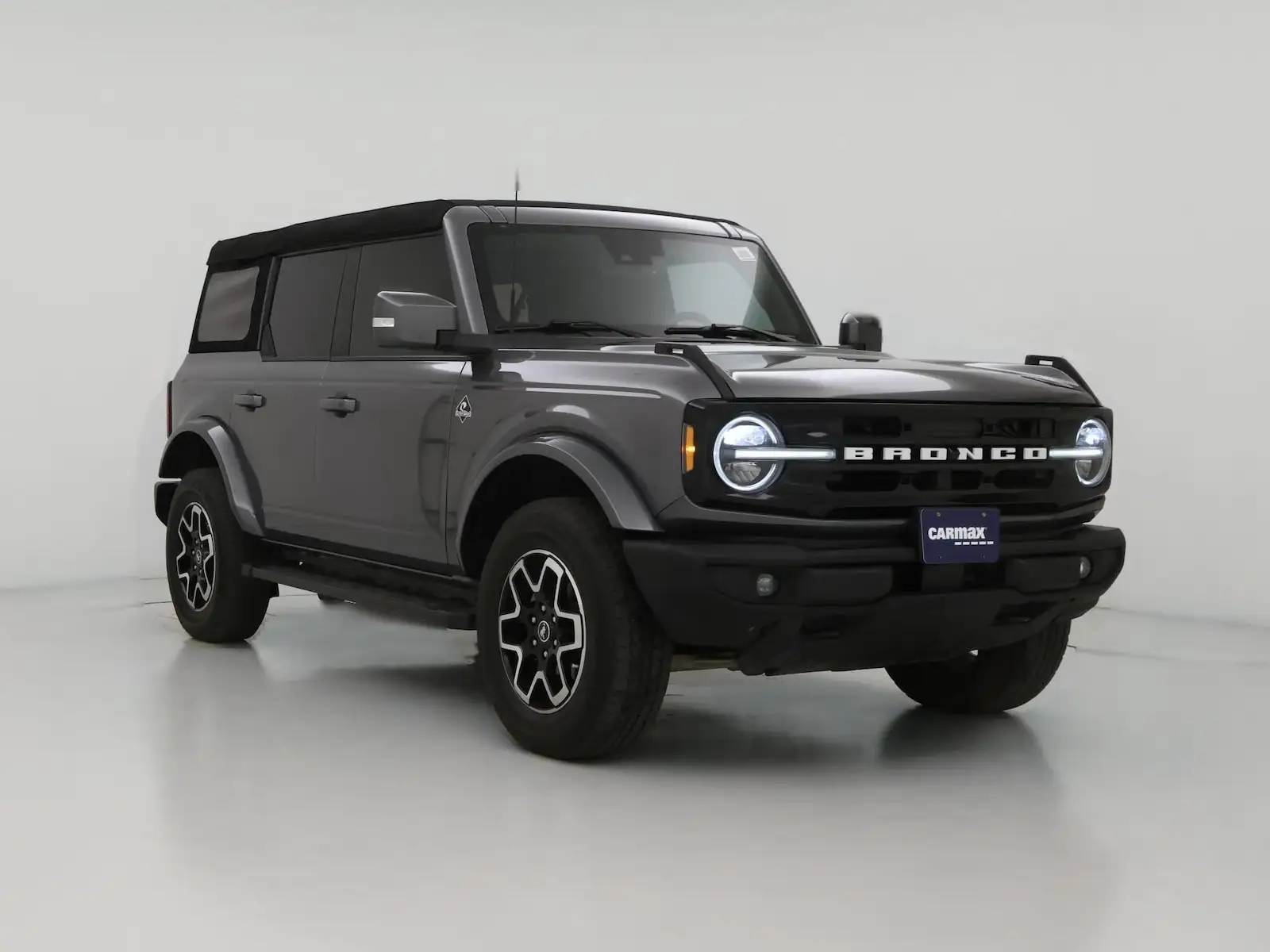 2023 Ford Bronco Outer Banks 4WD photo 1