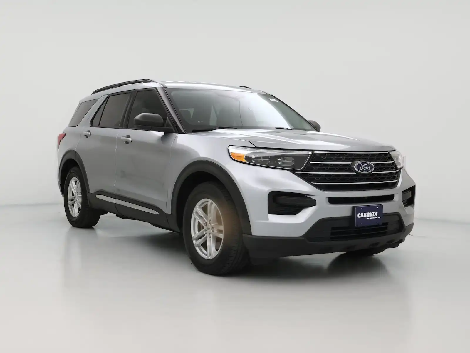 2022 Ford Explorer XLT RWD's photo