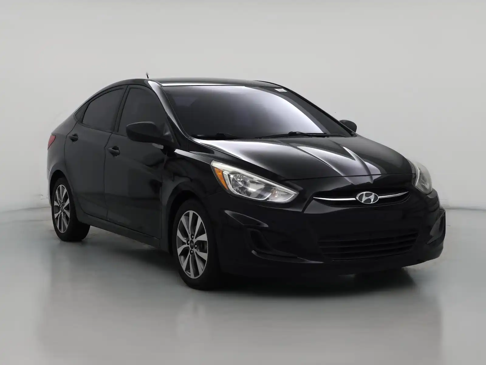 2017 Hyundai Accent Value Edition 6AT 4-Door's photo