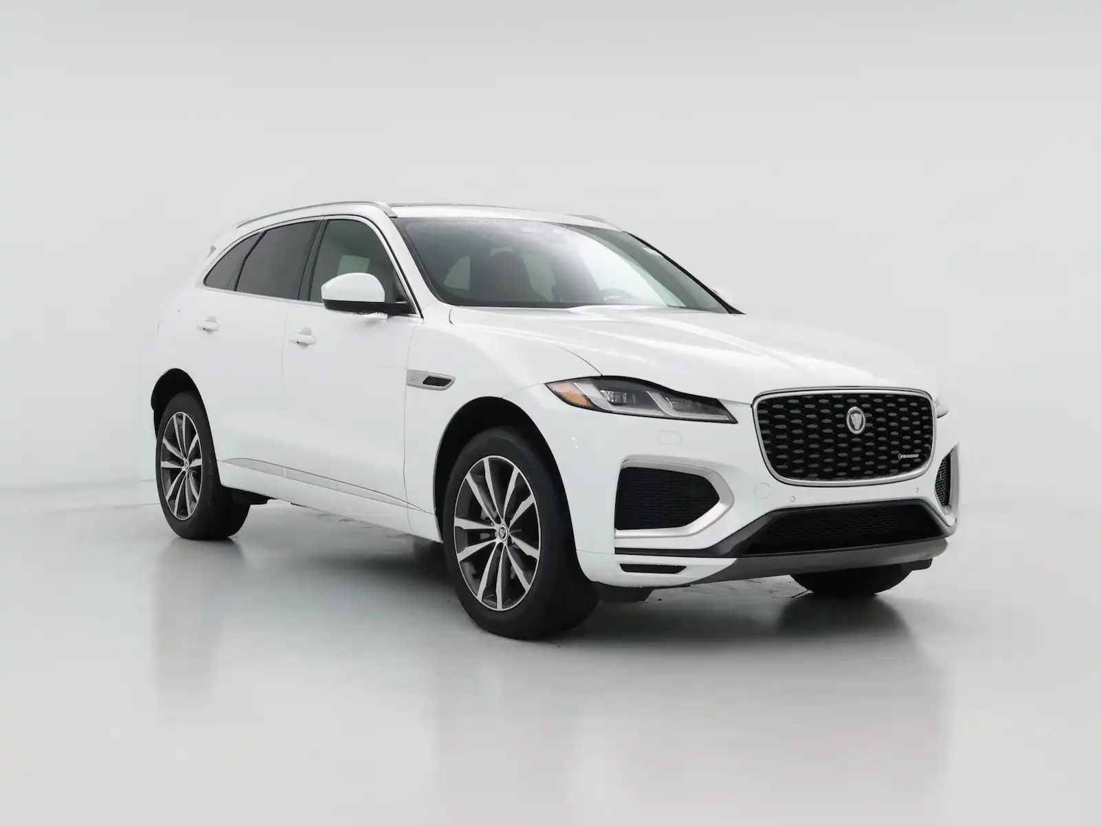 2025 Jaguar F-PACE P250 R-Dynamic S's photo