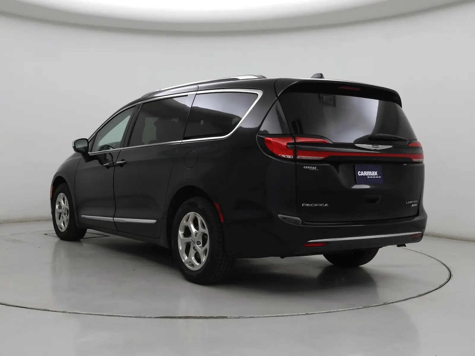 2021 Chrysler Pacifica Limited photo 3