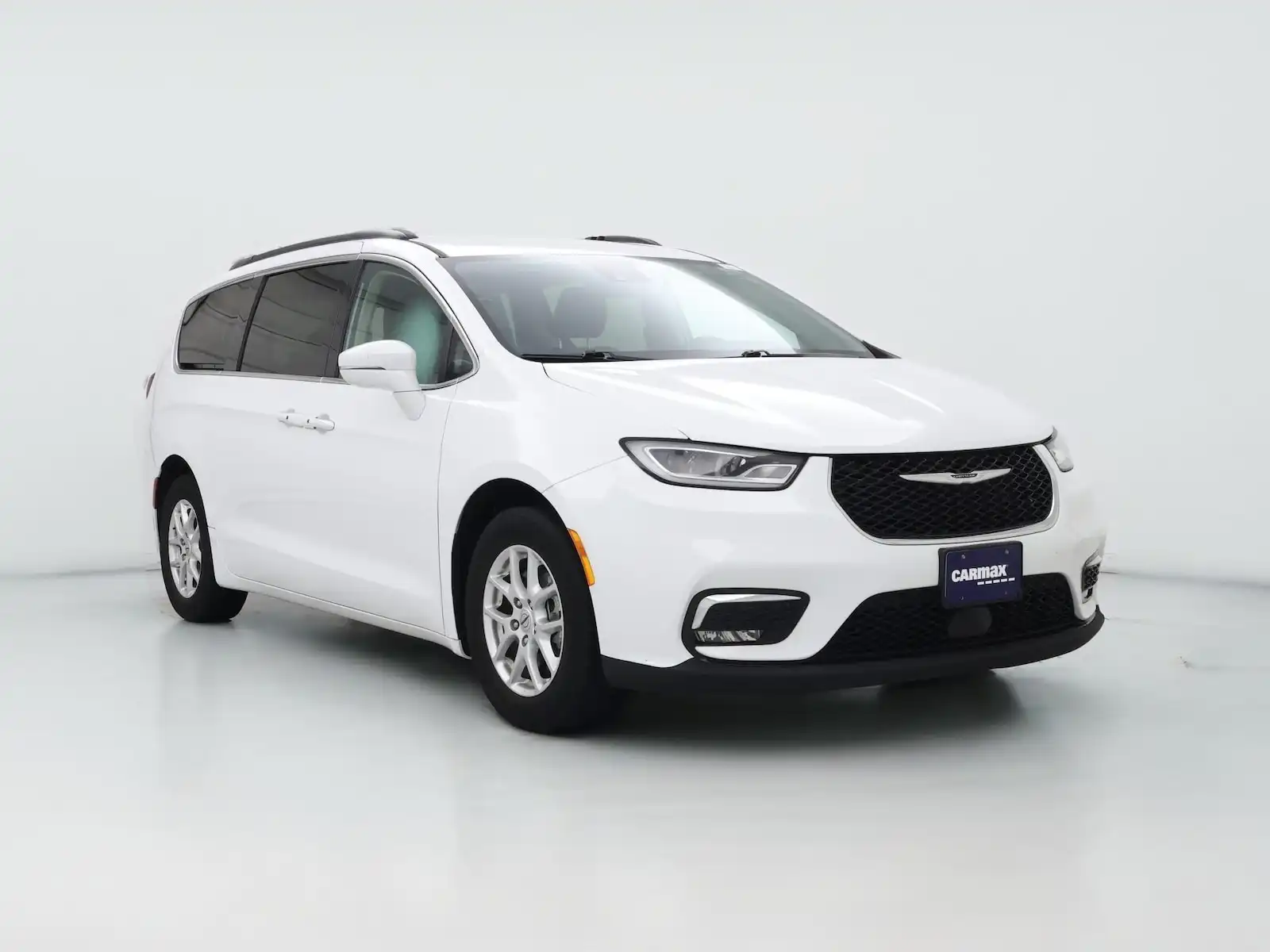 2022 Chrysler Pacifica Touring L's photo