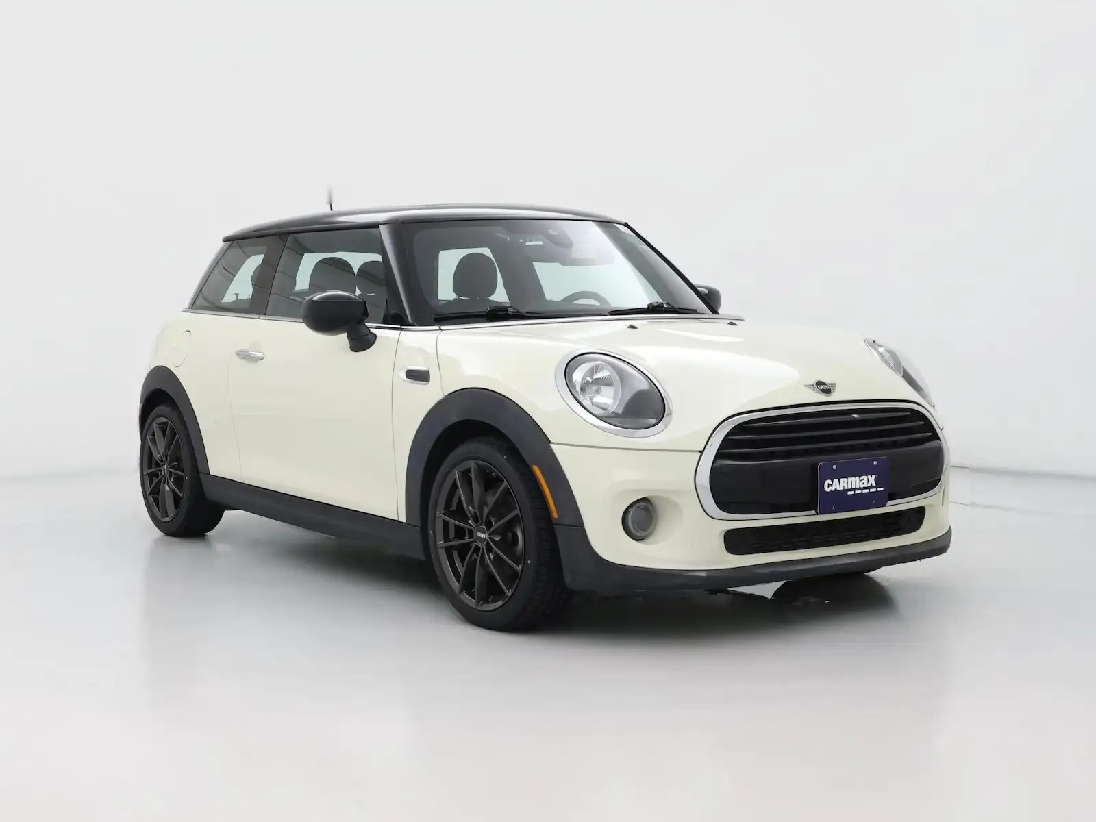 2021 MINI Hardtop Oxford Edition's photo