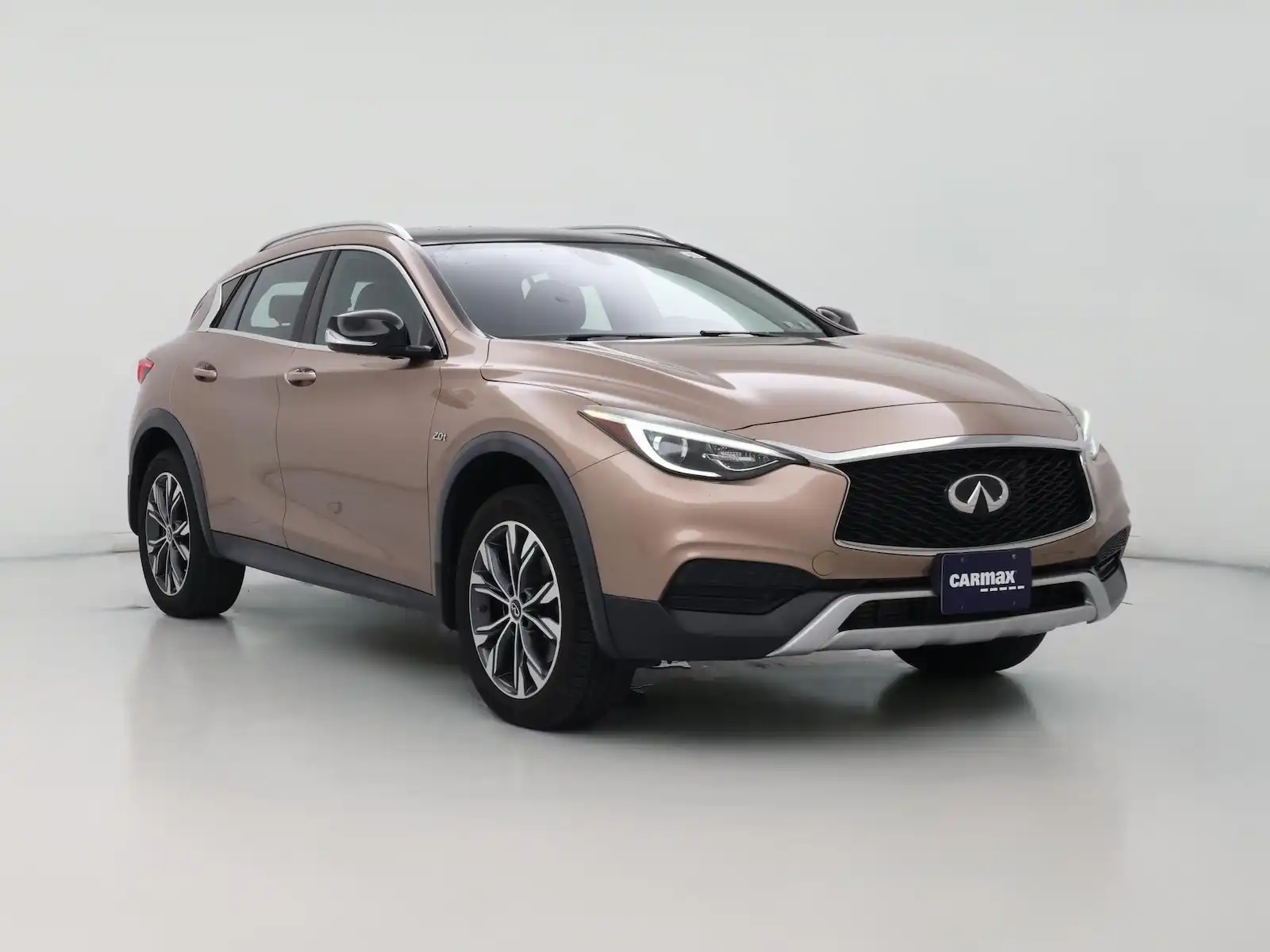 2019 INFINITI QX30 Luxury AWD's photo