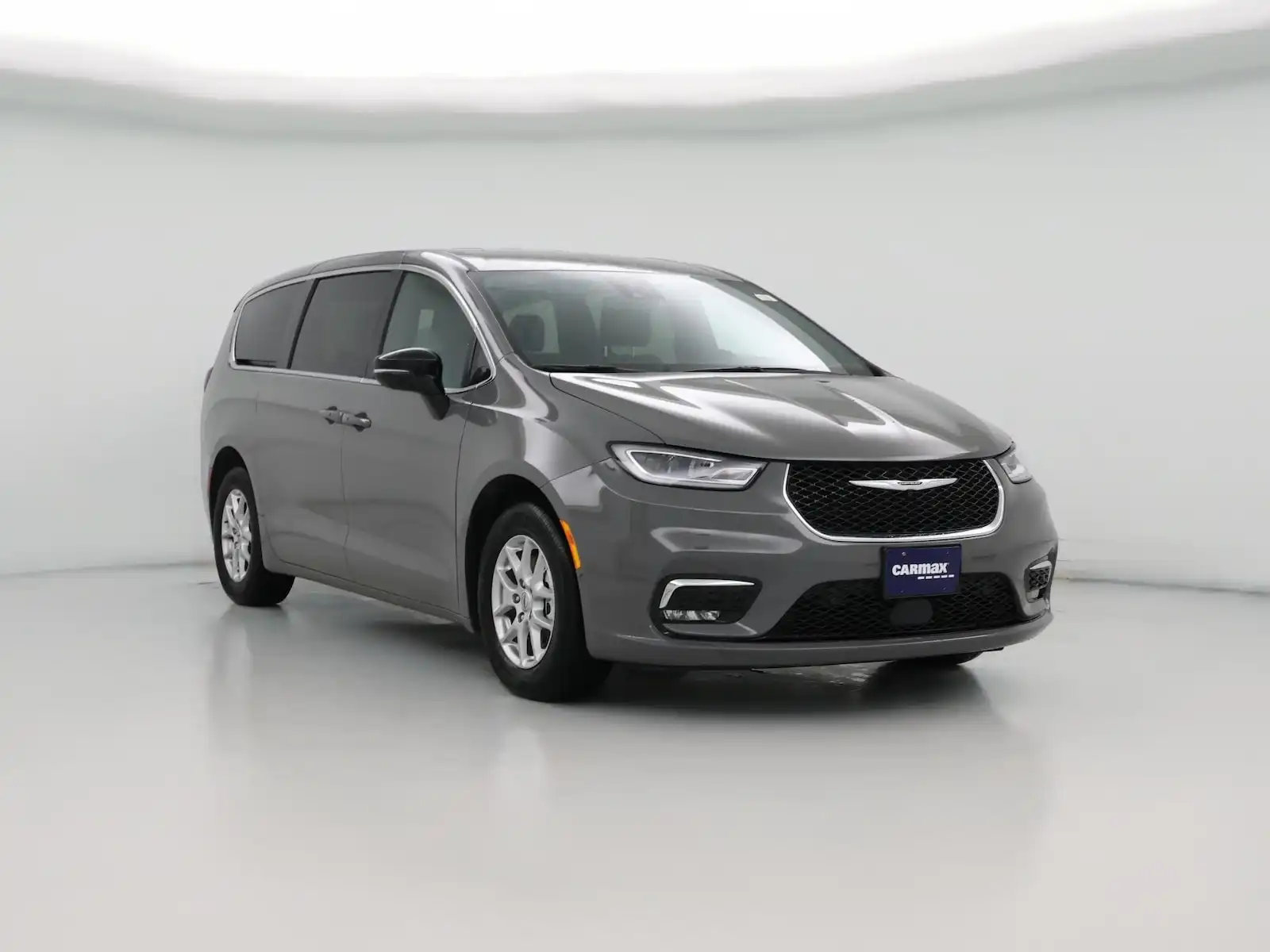 2025 Chrysler Pacifica Select's photo