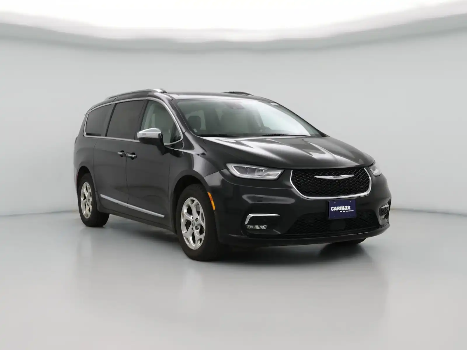 2021 Chrysler Pacifica Limited's photo