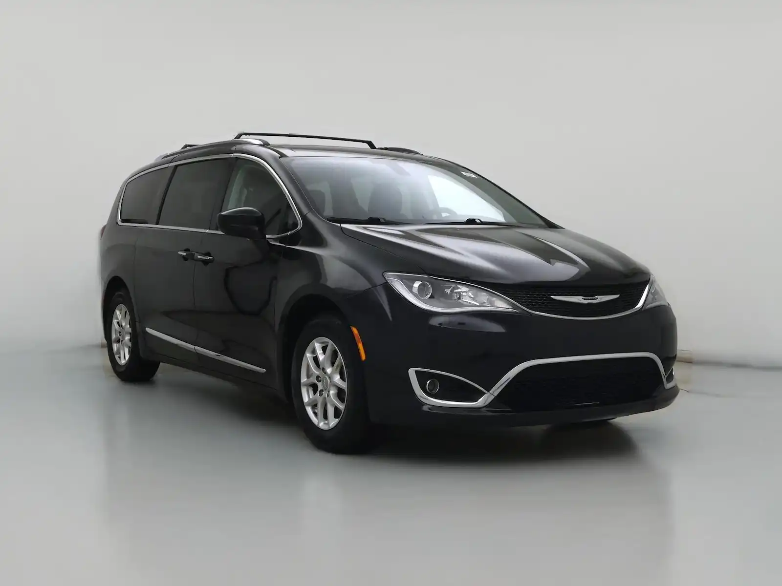 2020 Chrysler Pacifica Touring L's photo