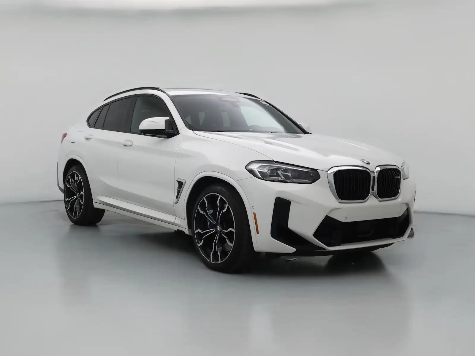 2022 BMW X4 M Base's photo